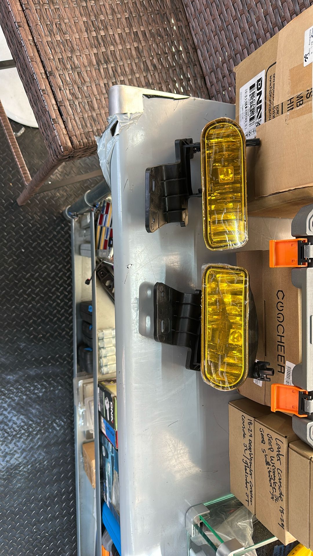 99-02 Chevy Silverado / 00-06 Chevy TAHOE Fog lights Amber
