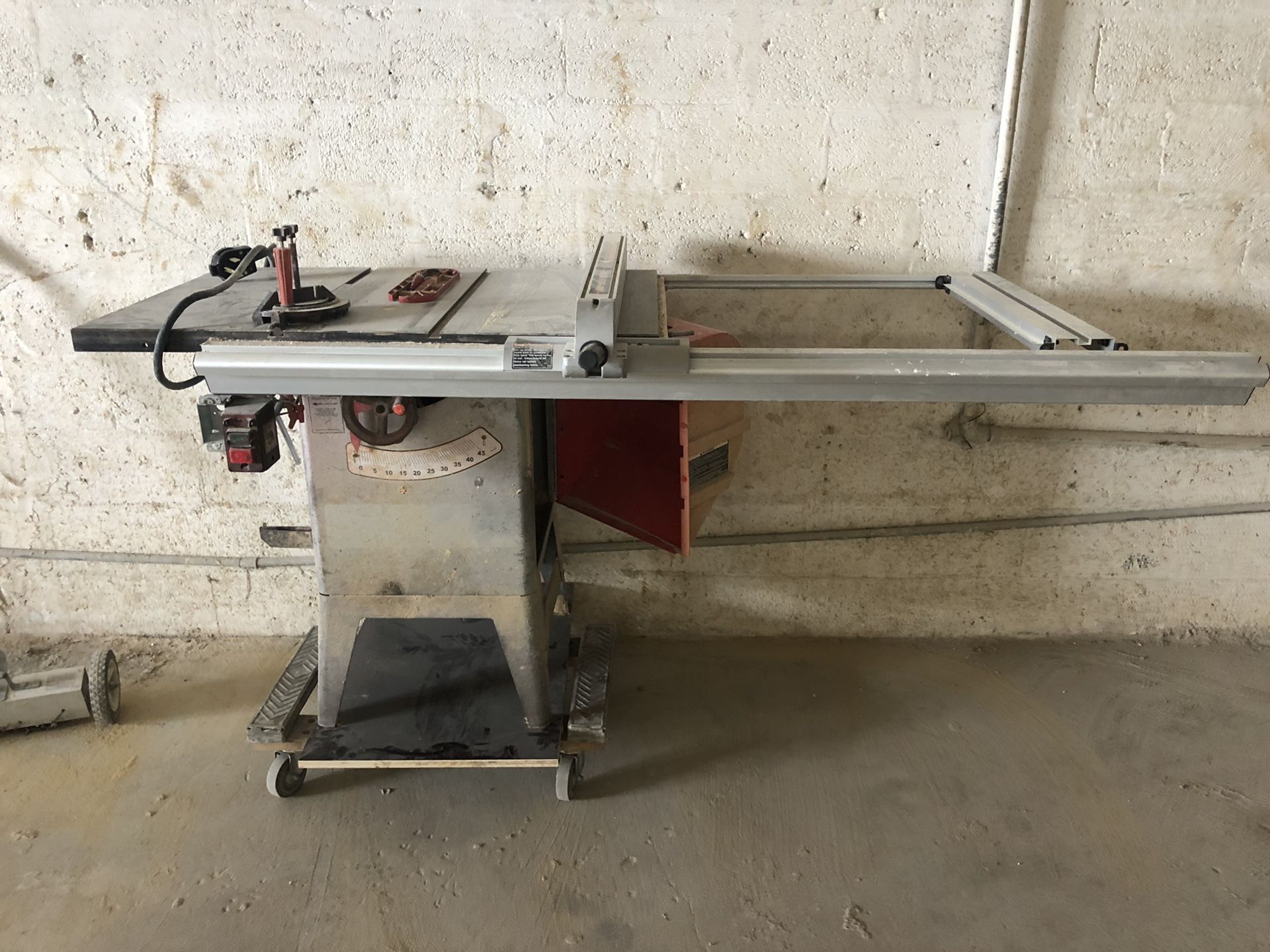 Table saw, Industrial table saw, craftsman table saw