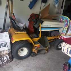 Cub Cadet Riding Mower 