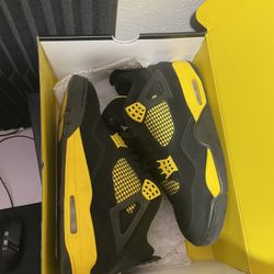 Thunder 4’s 