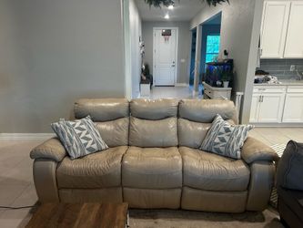 Reclining Sofa