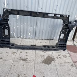 2016-2020 Hyundai Tucson Radiator Support