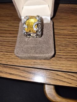 Large yellow gemstone vintage ring 💍 💛
