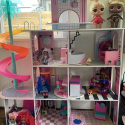LOL Dollhouse And Dolls