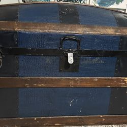 antique trunk $290