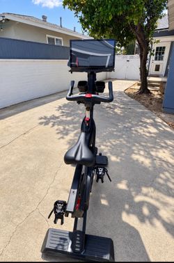 Star Trac Virtual Upright Exercise Bike $750