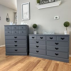 ✨🩶🩶Beautiful Solid Dresser Set Of 2🩶🩶✨