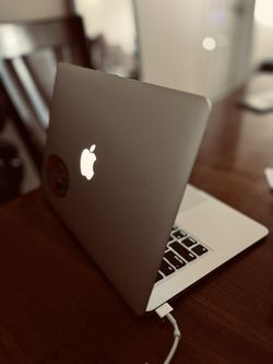 MacBook Air 2017 Up to Date 