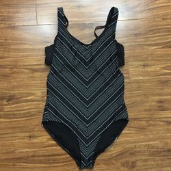 Athleta Black Chevron 2-1 Swimsuit Size 34B/C