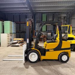 2014 Yale 6000 lbs capacity forklift
