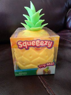 Sunny Days squishy pineapple