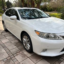 2014 Lexus ES 300h