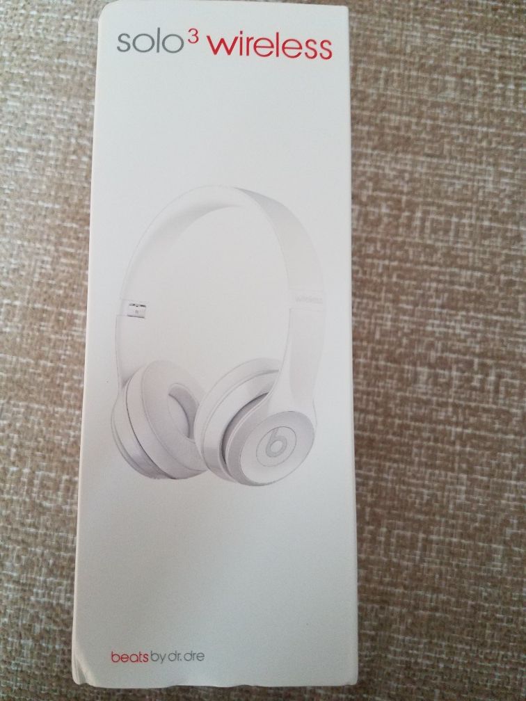 Beats Solo3 Wireless Headphones All White