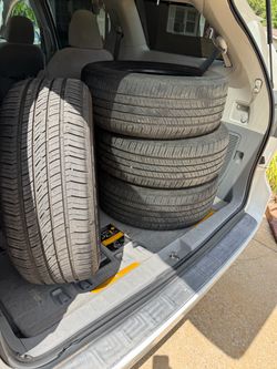 Tires/P23570R17 set of 4