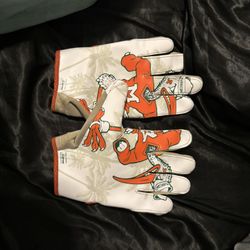 miami gloves 