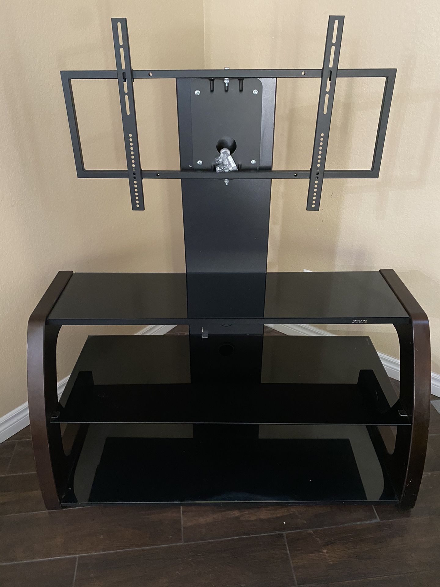 TV Stand Sonax (Summerlin Area)