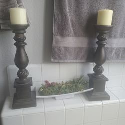Candle Holders And White Decoracion 