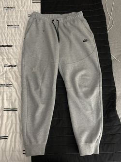nike tech pants large