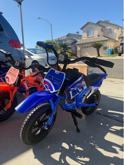 🏍️ Electric Dirt Bike for Kids – Brand New in Box! 🔥