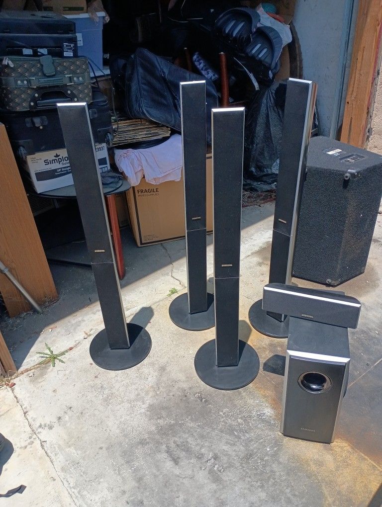 COMPLETE SAMSUNG HOME SURROUND SOUND SYSTEM