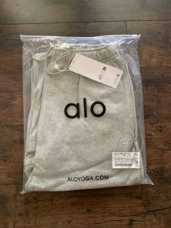 Alo Grey Sweatpants Size M - Brand New