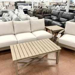 New 4 Piece OUTDOOR SET