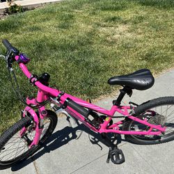 Specialized Hot Rock 20” girls bicycle