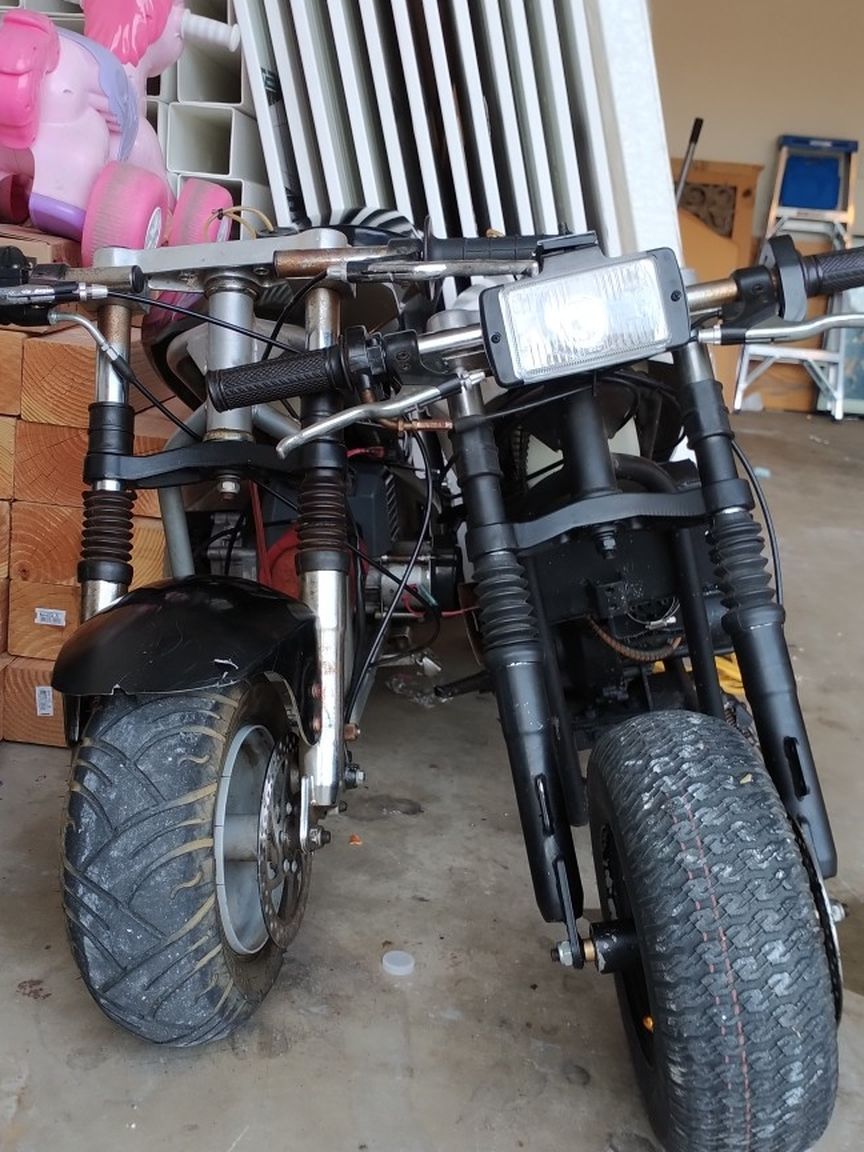 Photo 49cc 2 Stroke Pocket Bikes