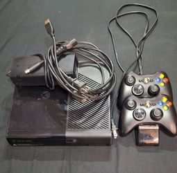 Xbox 360 Console Bundle with Controller and Cables