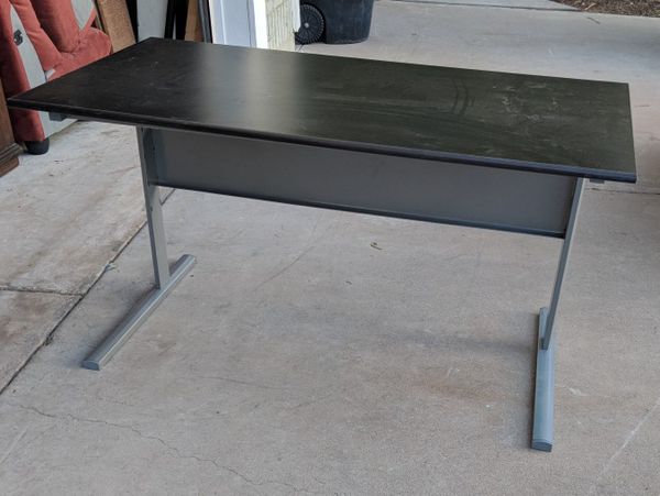 Ikea Fredrik Desk In Excellent Condition Delivery Available For