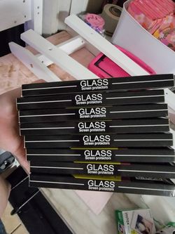 8 IPhone 14 Pro Max Screen Protectors!