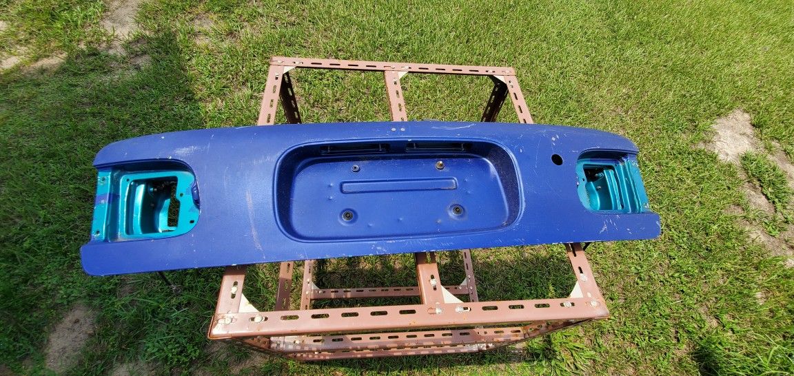 92-95 Honda Civic hatchback rear door