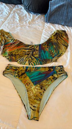 Bebe 2 piece swimsuit LARGE