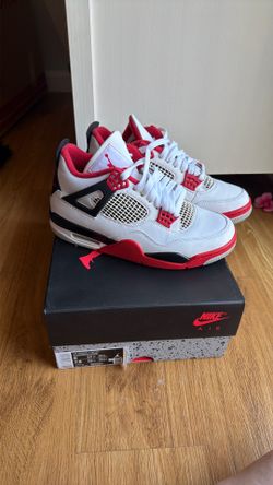 Fire Red 4s size 6 men