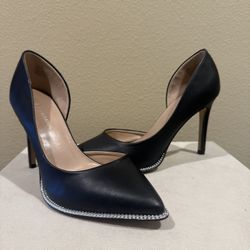 BCBG Generation Black Leather Pumps Dress Shoes 