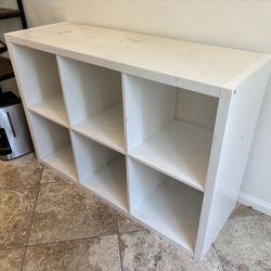 White Bookshelf/Cabinet