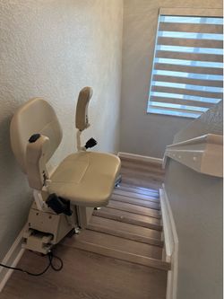 Stair chair lift