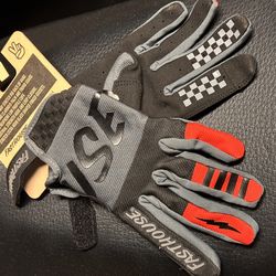 New Fasthouse medium moto gloves grey/red
