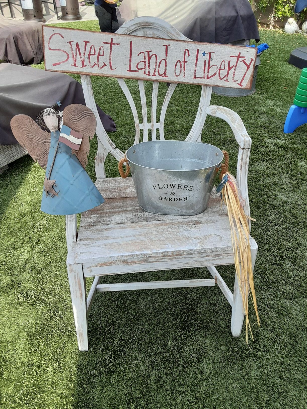 Farmers chair patio/garden $10