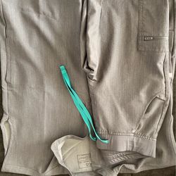 Figs XXS top and XS joggers