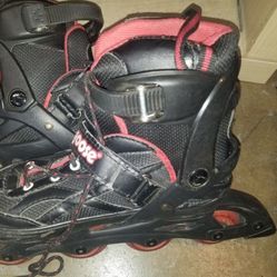 Roller Blades ( Lock Is Miissing See 2nd Pix )