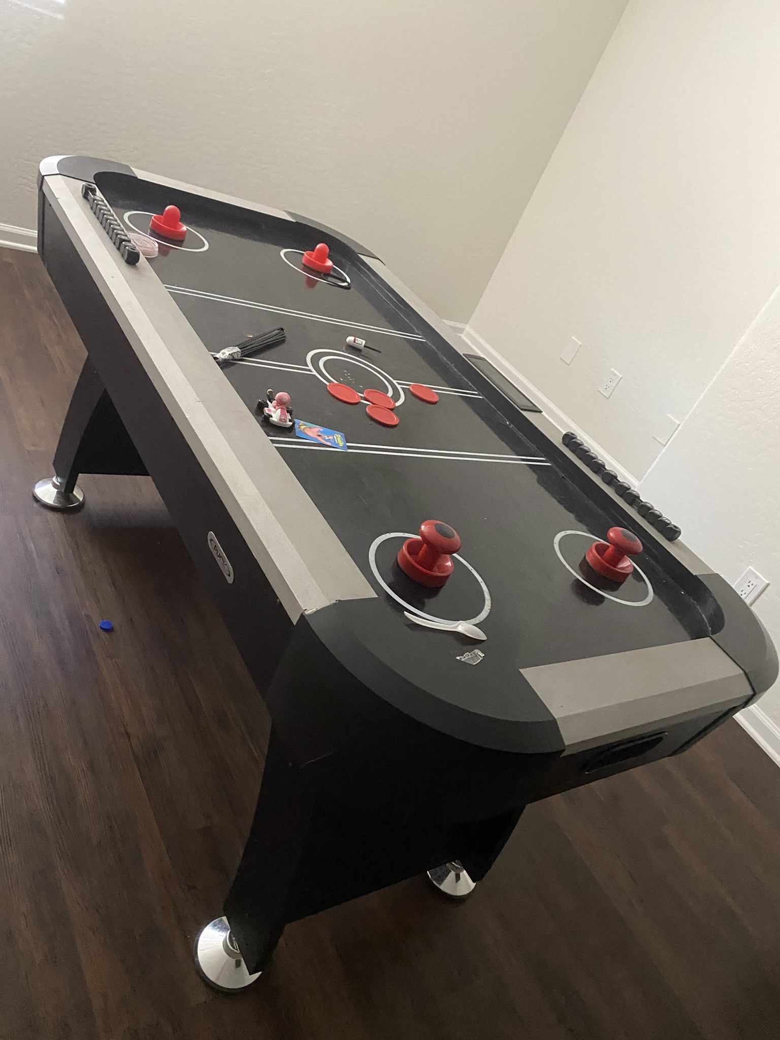 Air Hockey Table
