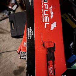 Milwaukee M12 FUEL 12V Lithium-Ion Cordless Oscillating Multi-Tool (Tool-Only)