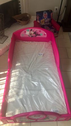 Minnie mouse bed