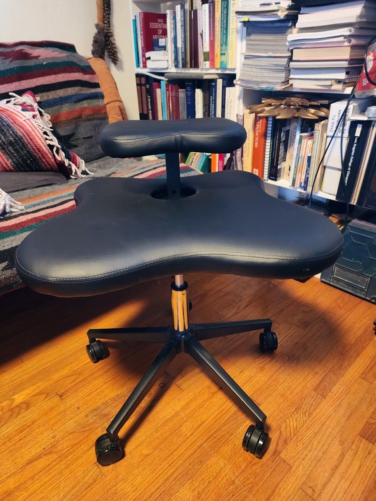 Ergonomic Cross Legged Kneeling Chair Yoga Meditation Chair Adjustable for Flexibility Strength Training & Relaxation (Black)