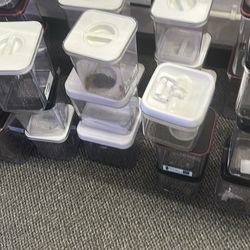 57 Neo Flam Containers With Lids