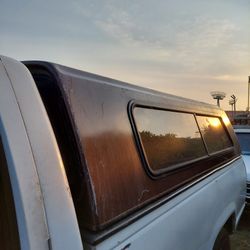 Vendo Este Camper