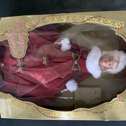 Holiday Elegance Doll 1999 Exclusive