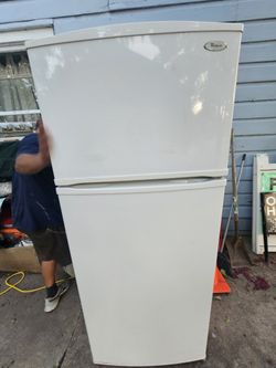 Whirlpool Fridge With Ice Maker