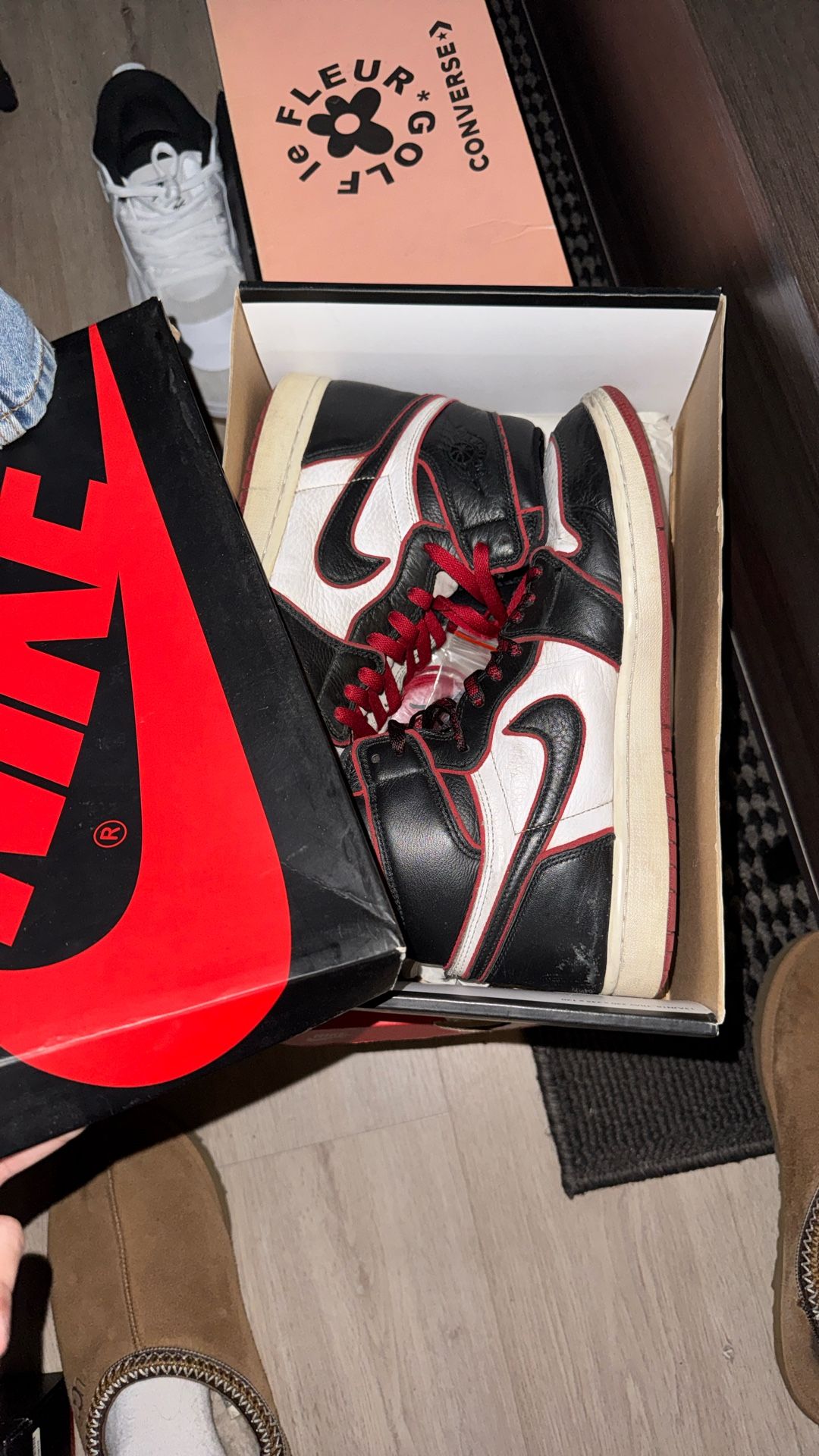 Selling Shoes! Jordan 1 Bloodline Size 10.5